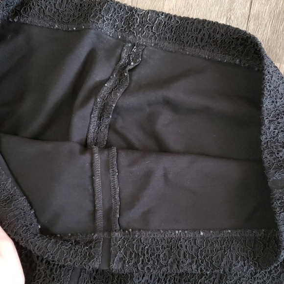 Ann Taylor black lace mini skirt - Picture 6 of 6